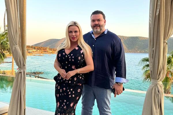 Семенович рассказала, что собирается встретить Новый год с женихом и друзьями