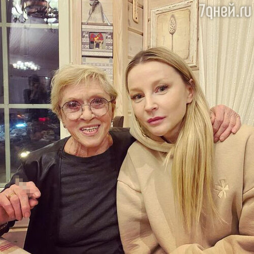 Алиса Фрейндлих и Ольга Медынич