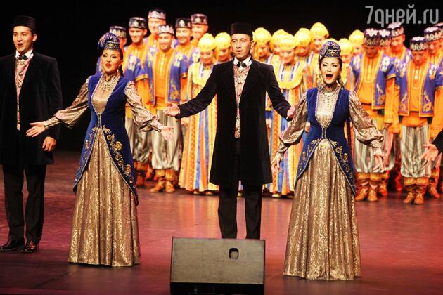 Выступают артисты из Татарстана