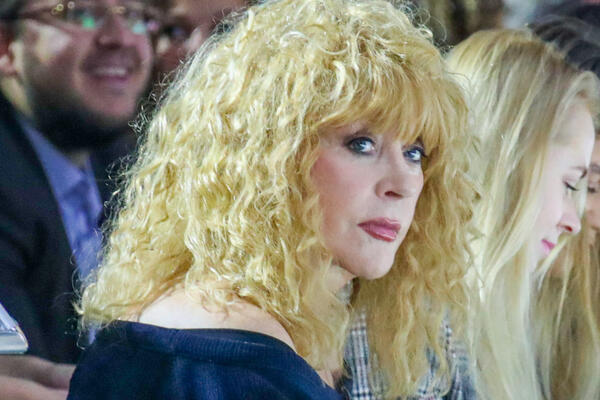 Пугачева выставила всю прислугу из замка — осталась без самых преданных