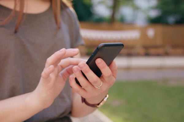 Пять приложений вместо заблокированных иностранных мессенджеров — как теперь созваниваться?