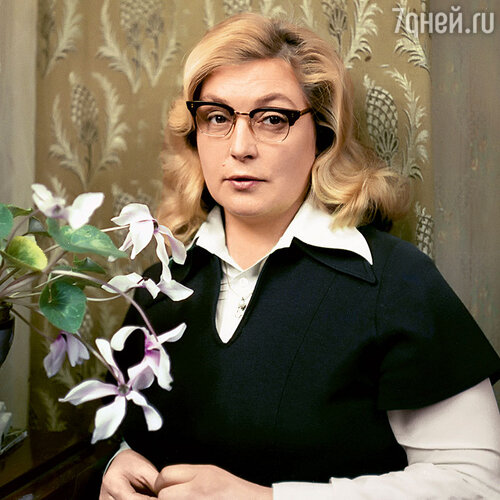 Лидина свекровь занимала высокую должность в советской иерархии. Ее связи оказались сильнее. От Насти скрывали, что мама за нее борется