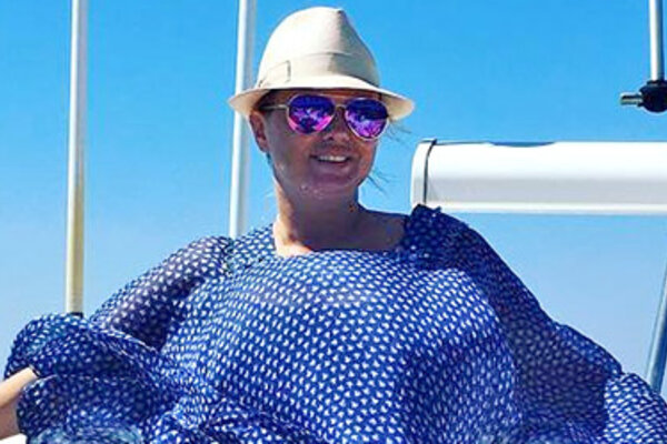 Образ дня: Анна Семенович в Emma Salimova