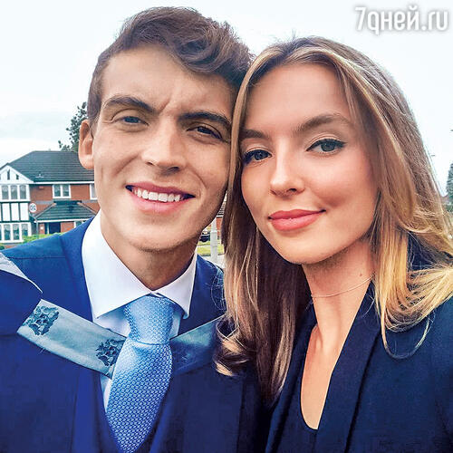 С младшим братом Чарли. 2020 г.