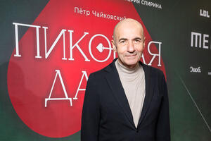 Редкие кадры: младшая дочка Крутого похудела и стала завидной невестой