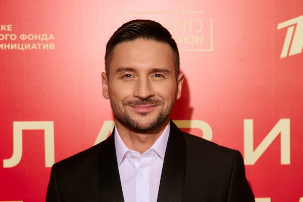 Сергей Лазарев объявил пол будущего ребенка — рожать будет многодетная мать