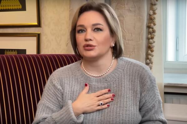 Колыбельная для молодоженов: Таня Буланова согласилась петь на свадьбе бывшего мужа