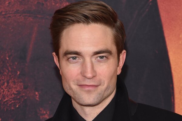 Роберт Паттинсон морил себя голодом ради роли в «Бэтмене»