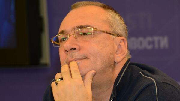 Экс-директор ответил на слухи о недуге Меладзе — вид изможденный