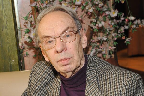 «Тело лежало в морге с января»: подробности смерти вдовы Баталова