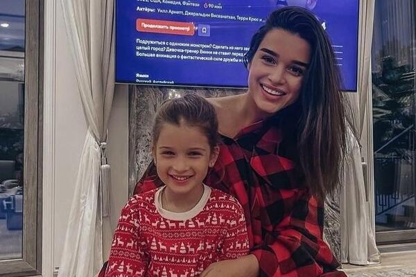 Кто стал крестной для 10-летней дочери Бородиной — не подруга и не коллега
