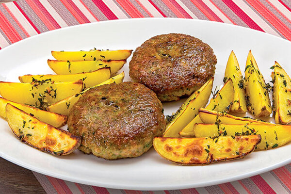 Рецепты от Юлии Высоцкой: королевские котлетки, баранина, согревающая в холода, и мясной хлеб для школьника