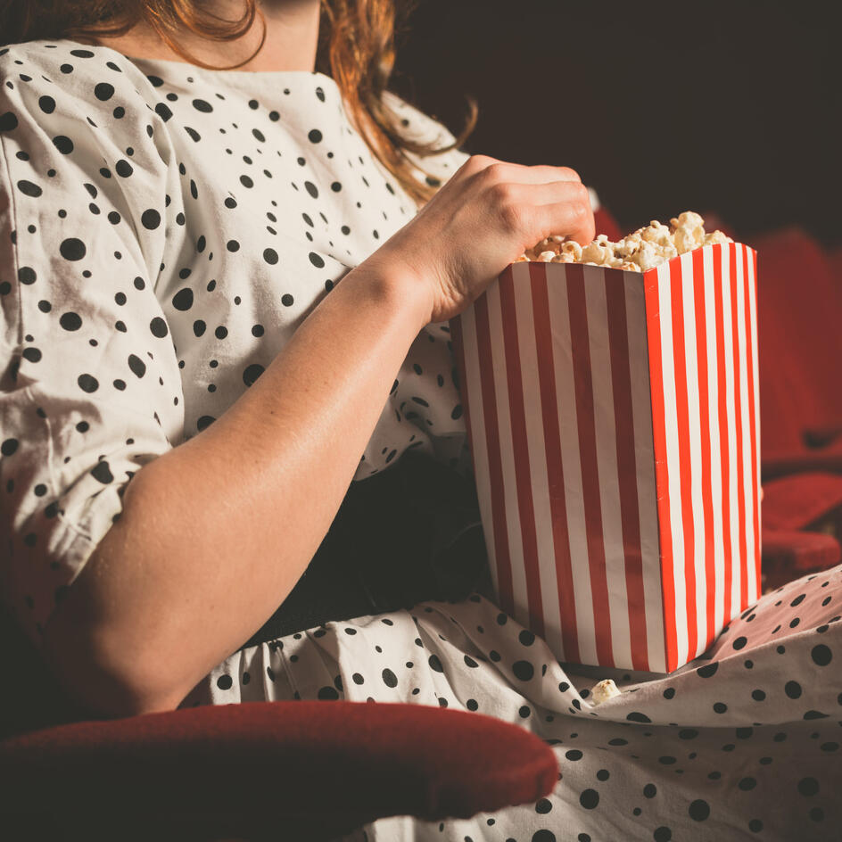 Главные сериальные новинки июля: три истории о людях, чья жизнь пошла не по плану