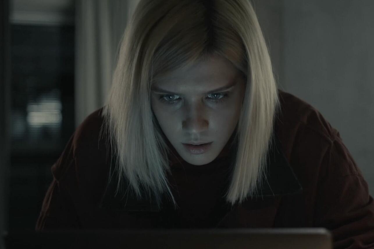 новые российские сериалы июль 2026, сериал Фейк Окко, сериал Холод Любовь Аксенова, сериал Паша Аскар Ильясов, киберсталкер сериал, российские премьеры июля, что посмотреть июль 2026, новинки сериалов, российский триллер, драмеди о взрослении