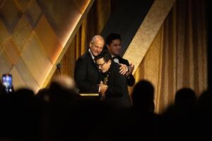Звезда «Назад в будущее» Майкл Джей Фокс получил собственный «Оскар»