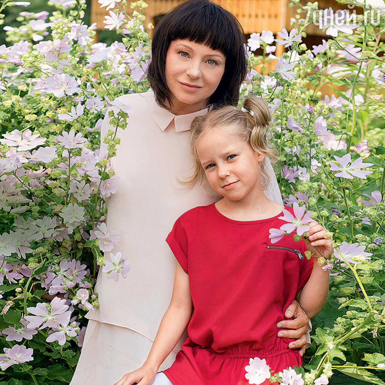 Евгения Добровольская с дочкой Анастасией