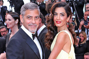 «Двойной удар»: Джордж Клуни, Анджелина Джоли и еще 8 звезд, у которых родились близнецы или двойняшки