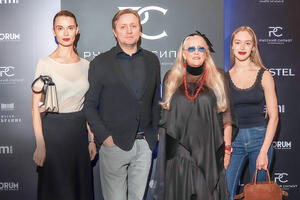 Михалкова поблагодарила семью