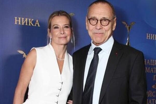 Образ дня: Юлия Высоцкая в Louis Vuitton