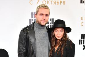 «Как не стыдно?» Влад Соколовский выставил свою 72-летнюю маму в купальнике «Как не стыдно?» Влад Соколовский выставил свою 72-летнюю маму в купальнике