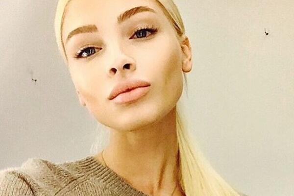 Невеста Тимати показала свое фото до пластики