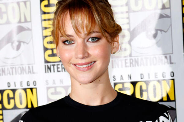 Дженнифер Лоуренс обустраивает свой новый дом