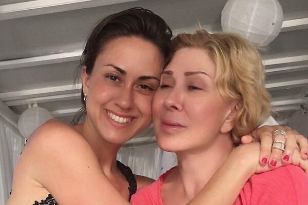 Сломавшая челюсть дочь Любови Успенской перенесла пластическую операцию