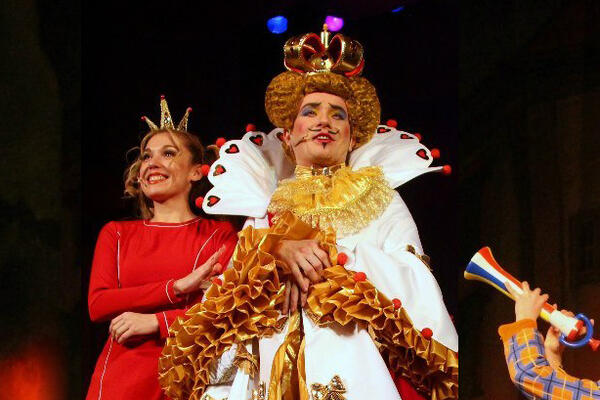 Приглашаем посмотреть новогодние приключения Бременских музыкантов