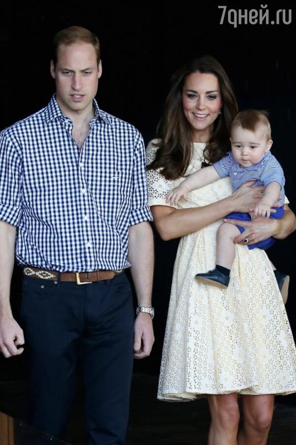 Кейт Миддлтон и принц Уильям вместе с их 8-месячным сыном Джорджем посетили сиднейский зоопарк Taronga Zoo