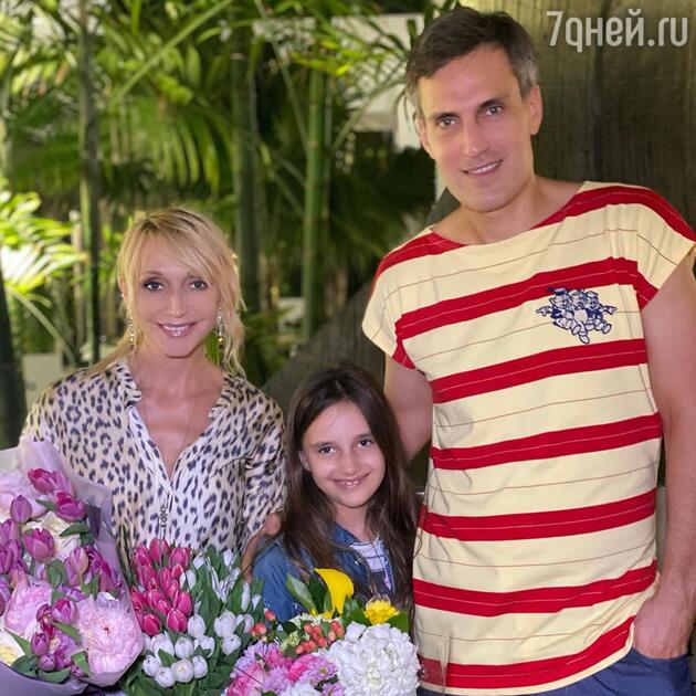 Кристина Орбакайте с мужем и дочкой