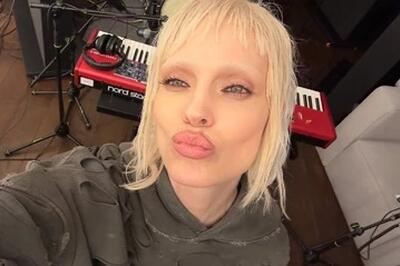 Глюк'оZа начала пить отвар из шишек: «Месяц на очистке»