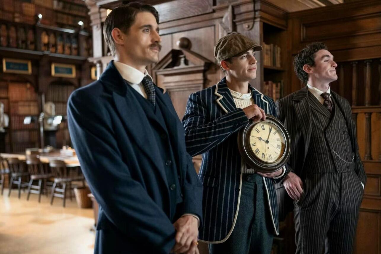 РєР°РґСЂ РёР· СЃРµСЂРёР°Р»Р° В«РњРѕР»РѕРґРѕР№ РЁРµСЂР»РѕРєВ», 2026 С„РѕС‚Рѕ