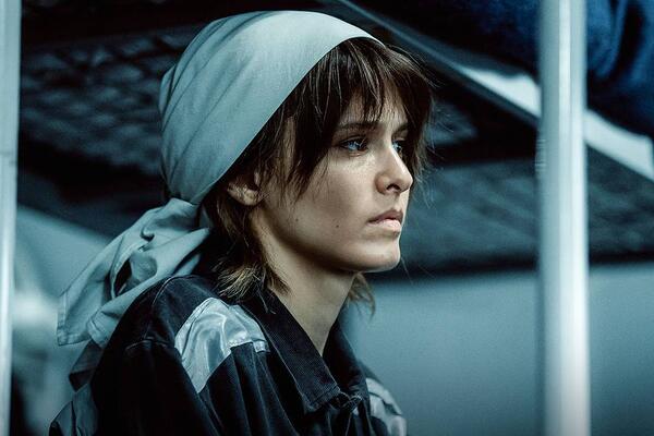 Любовь Аксенову выгнали из популярного сериала без объяснений из-за Мирославы Карпович