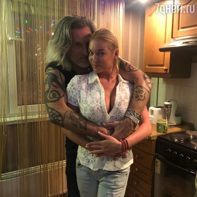 Никита Джигурда и Анастасия Волочкова