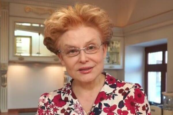 Елена Малышева может отказаться от еды ради ботокса