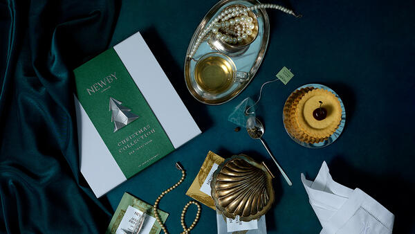 Вдохновляющие подарки к Новому году от Newby Teas