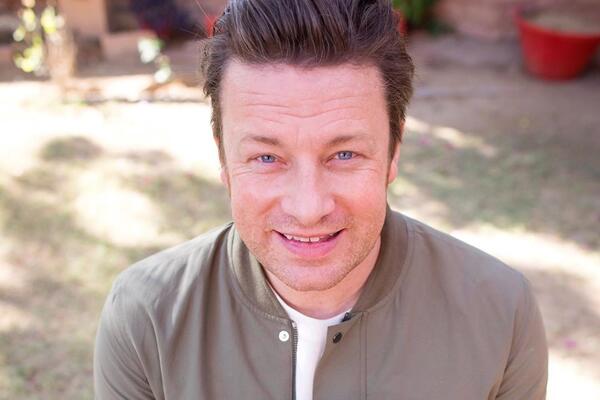 Джейми Оливер потратил 6 миллионов фунтов на дом с привидением