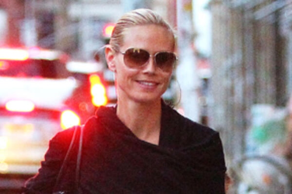 Дети Хайди Клум были поражены откровенным фото мамы на афише