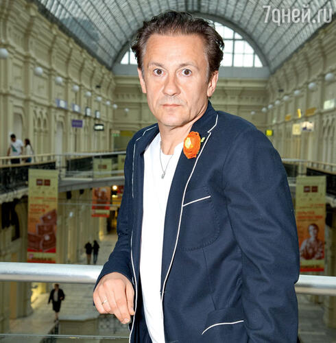 Олег Меньшиков