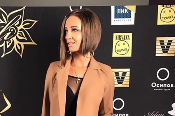 Образ дня: Ольга Бузова в Anastasia Kovaleva