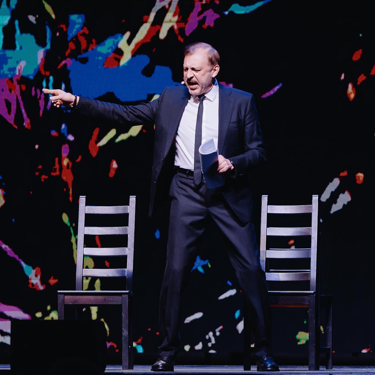 Чонишвили представит новую версию «Евгения Онегина» Чонишвили представит новую версию «Евгения Онегина»