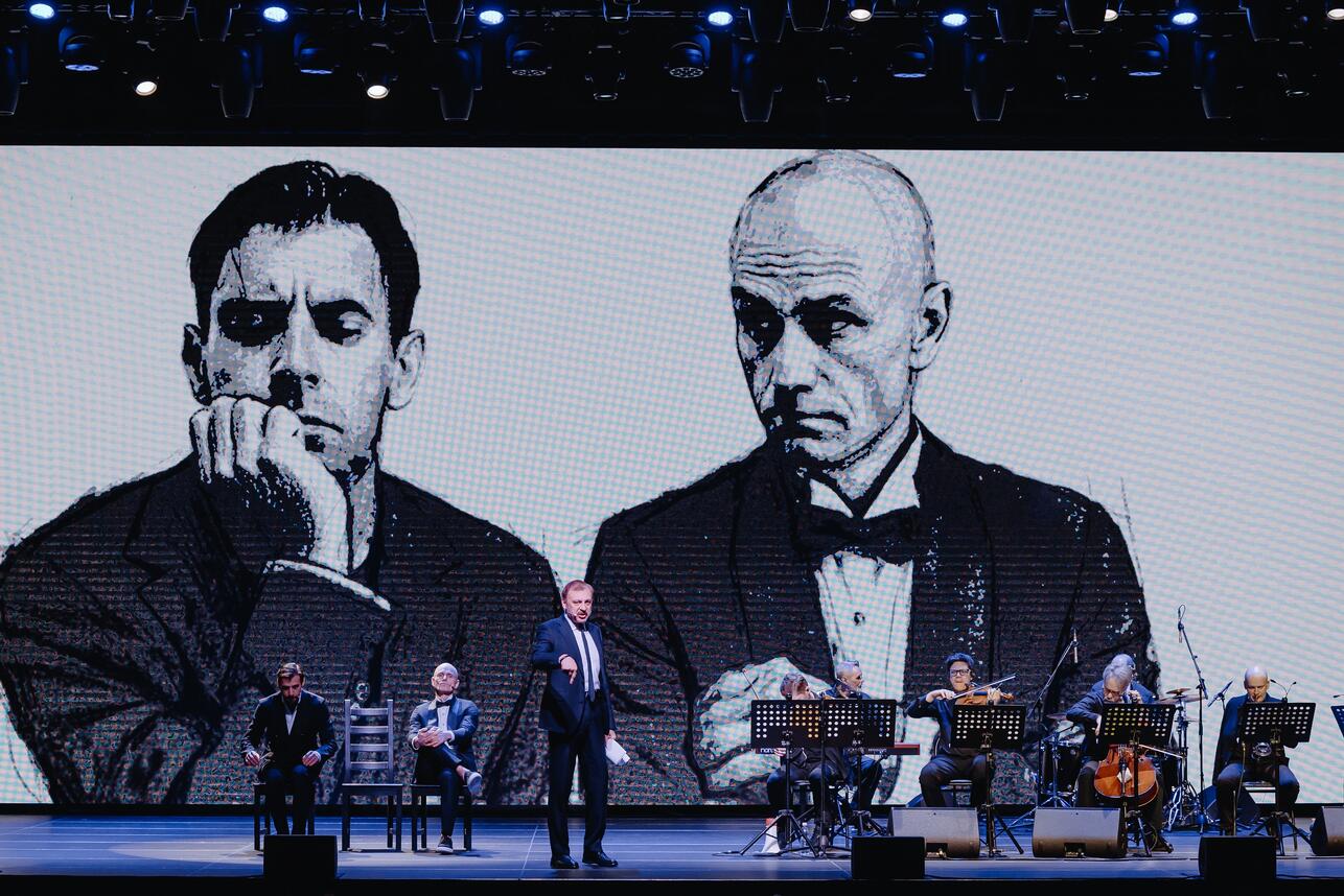 Чонишвили представит новую версию «Евгения Онегина» Чонишвили представит новую версию «Евгения Онегина»