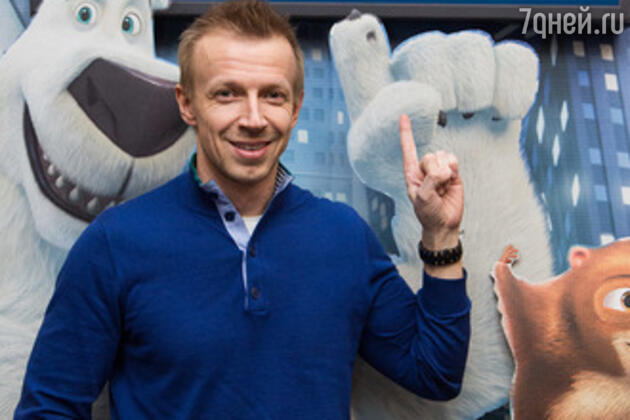 Антон Комолов