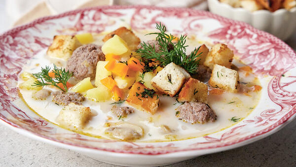 Александр Белькович: грибной суп с фрикадельками