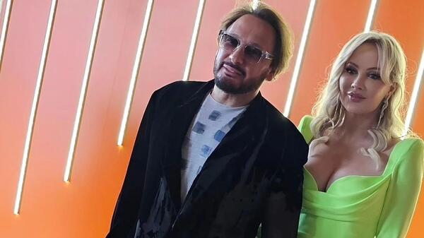Как из турецкого сериала: жена Стаса Михайлова показала красавца сына от футболиста