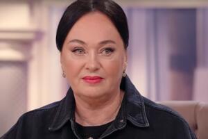 Гузеева показала, как живет её брат — простой домик в деревне без изысков