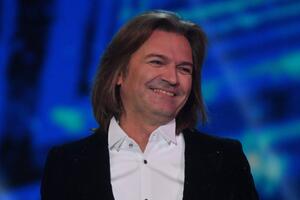 Маликов вывел в свет нестареющую жену — остановила время