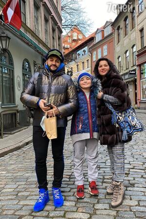 Анна Нетребко с мужем и сыном