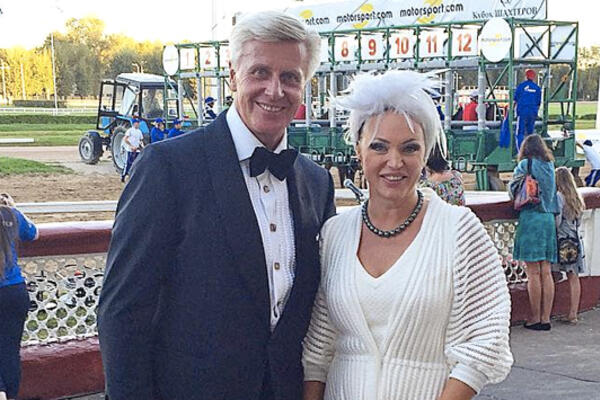 Образ дня: Алла Довлатова в Sofia Strokatto 