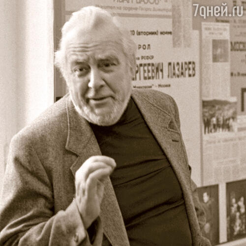 «В жизни Андрей Гончаров разговаривал нормально, был красивым, спокойным, вальяжным. Но когда репетировал, взвинчивал себя». Главный режиссер Театра имени Маяковского Андрей Гончаров, 1982 год